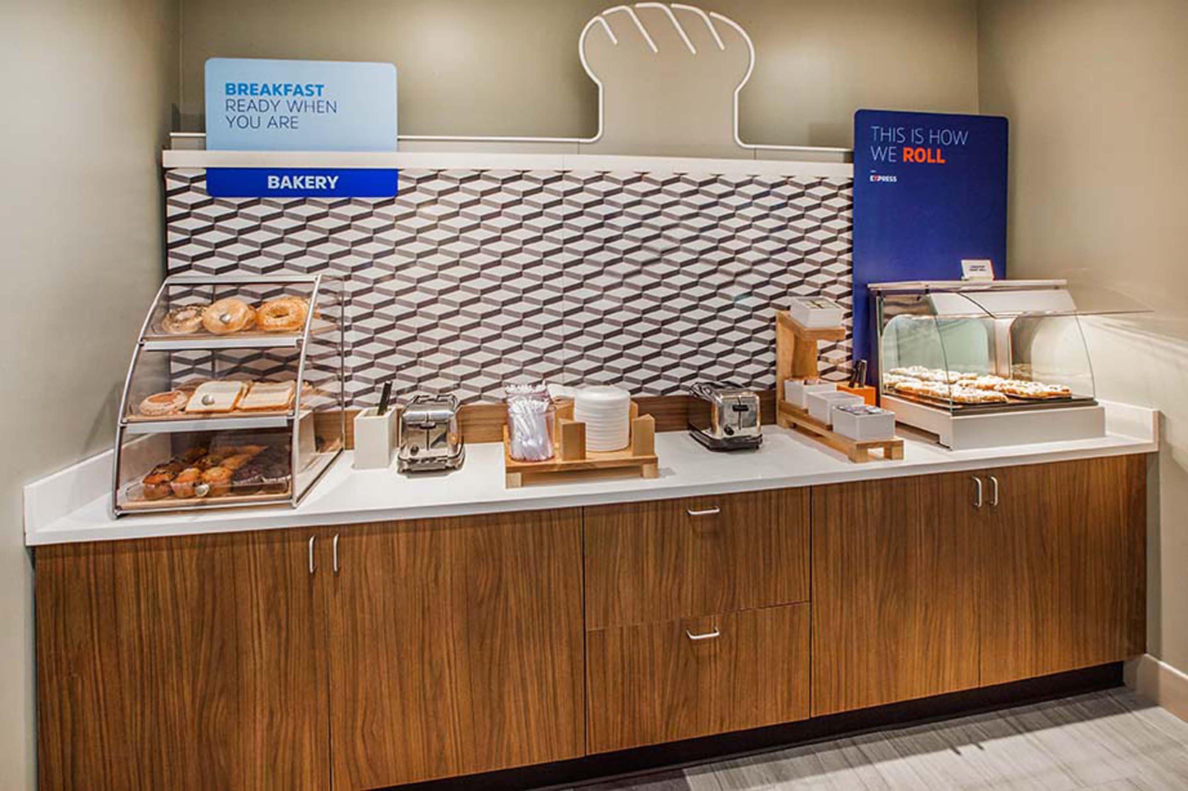 Holiday Inn Express - Albert Lea By Ihg Экстерьер фото