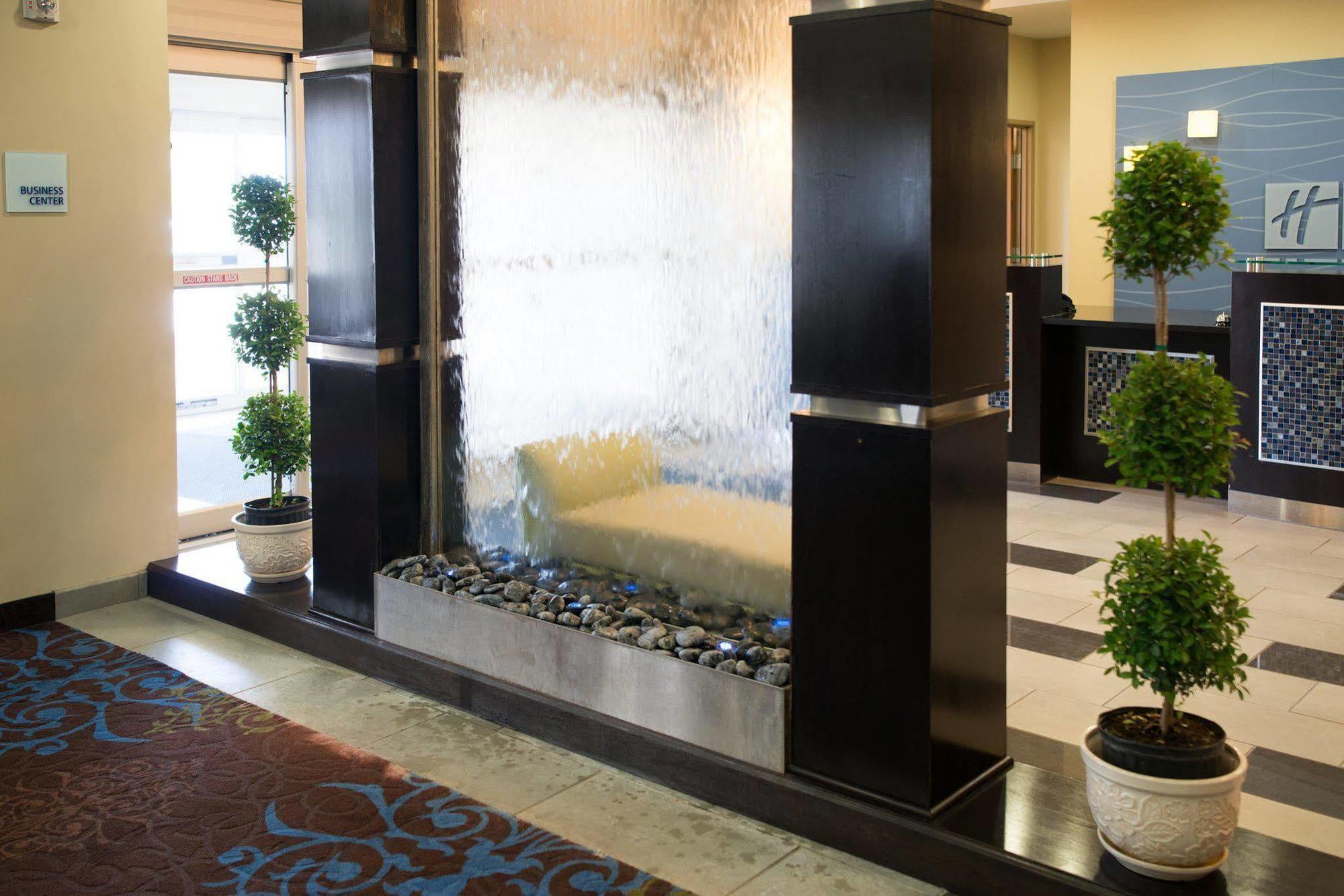 Holiday Inn Express - Albert Lea By Ihg Экстерьер фото
